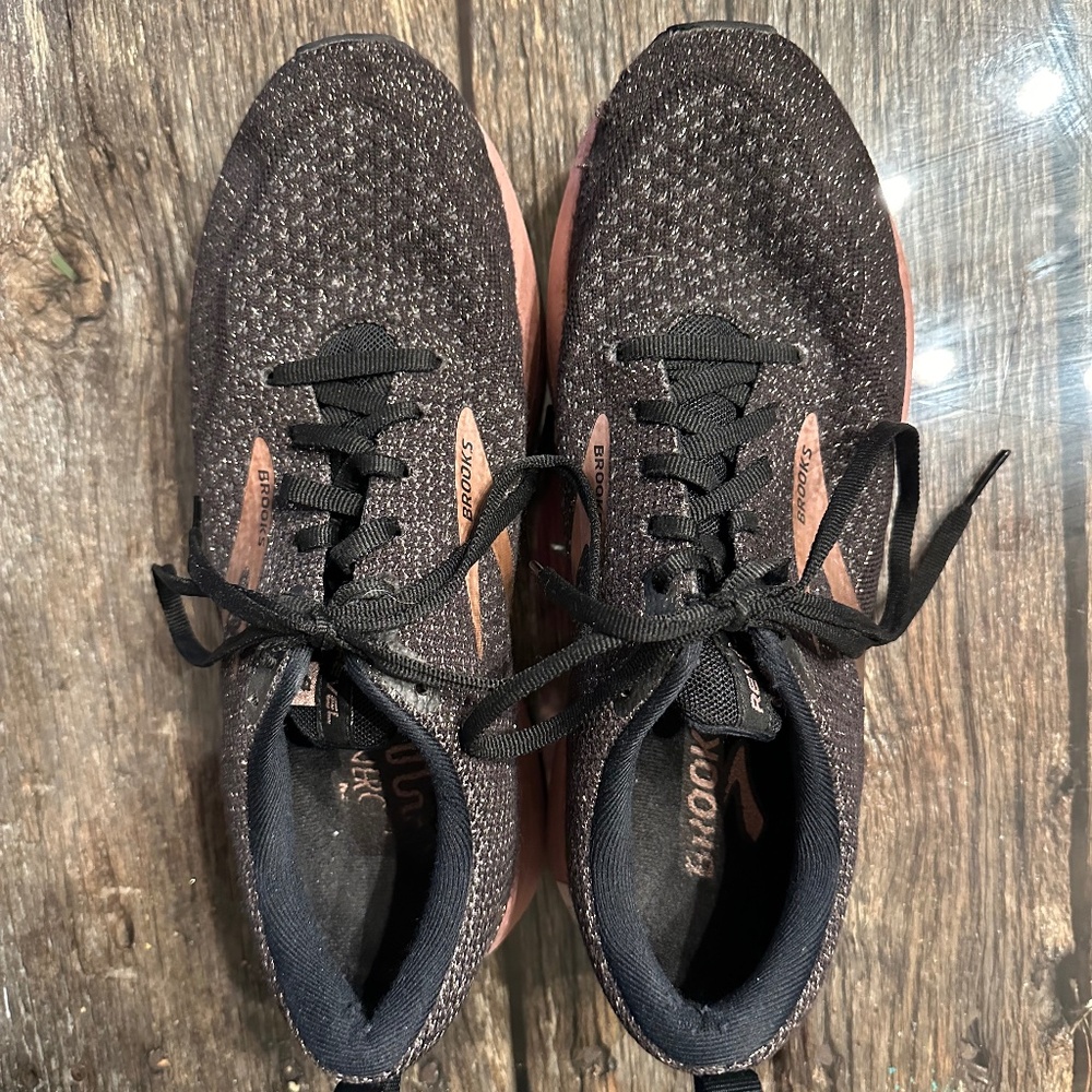 Women’s Brooks Tennis Shoes